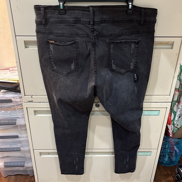 Black denim deconstructed skinny jeans - Picture 2 of 6